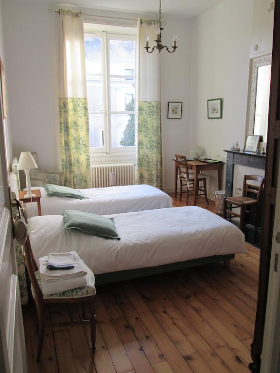 Chambre d'Hôtes Marchand Angers Exterior foto