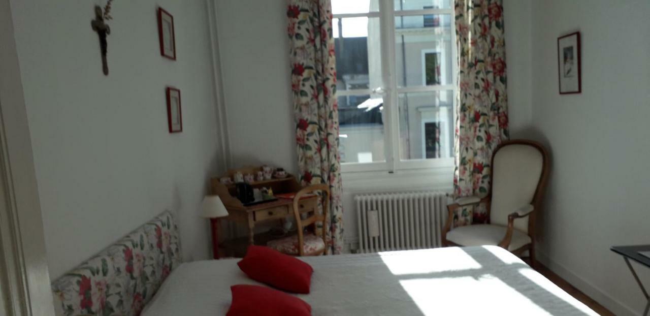 Chambre d'Hôtes Marchand Angers Exterior foto